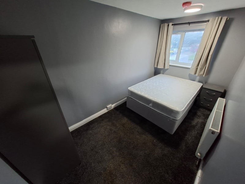 Room Lanchester Way in Metropolitan Borough of Solihull