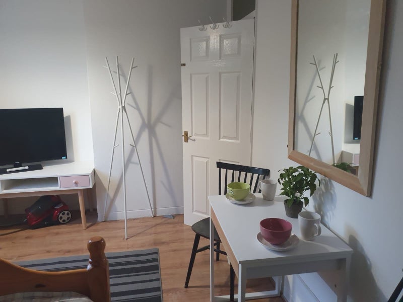 Room Federation Road in Greater London