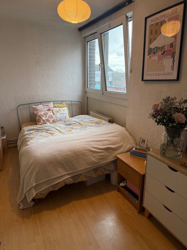 Room Gernon Road in Greater London