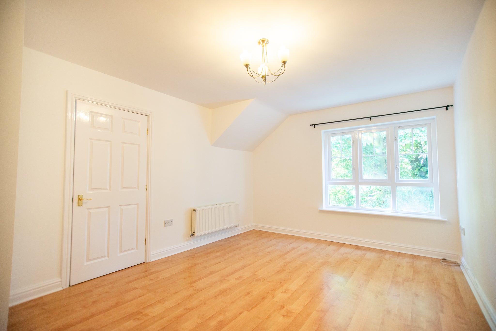 Flat Chanterlands Avenue in Hull