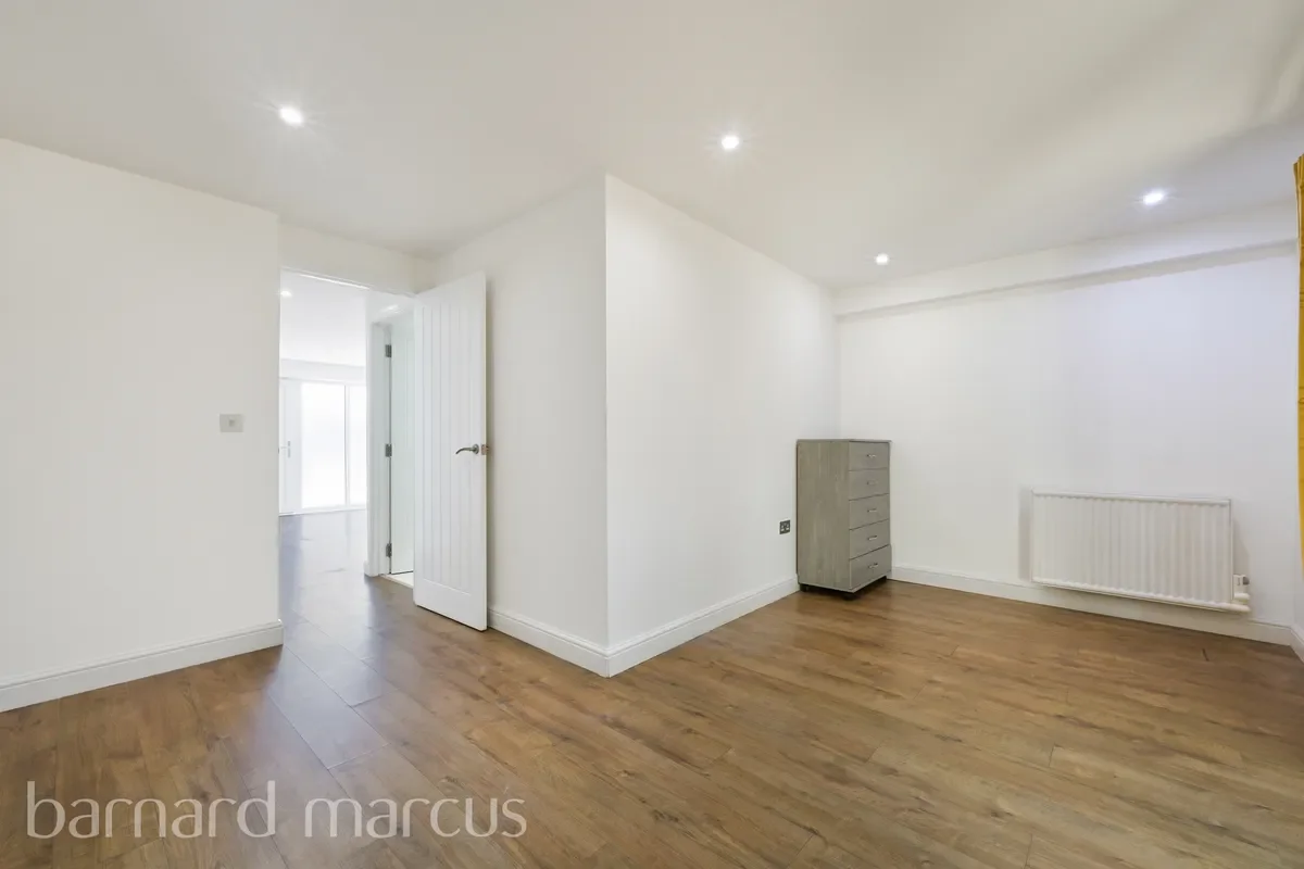 Room Venus Mews in Greater London