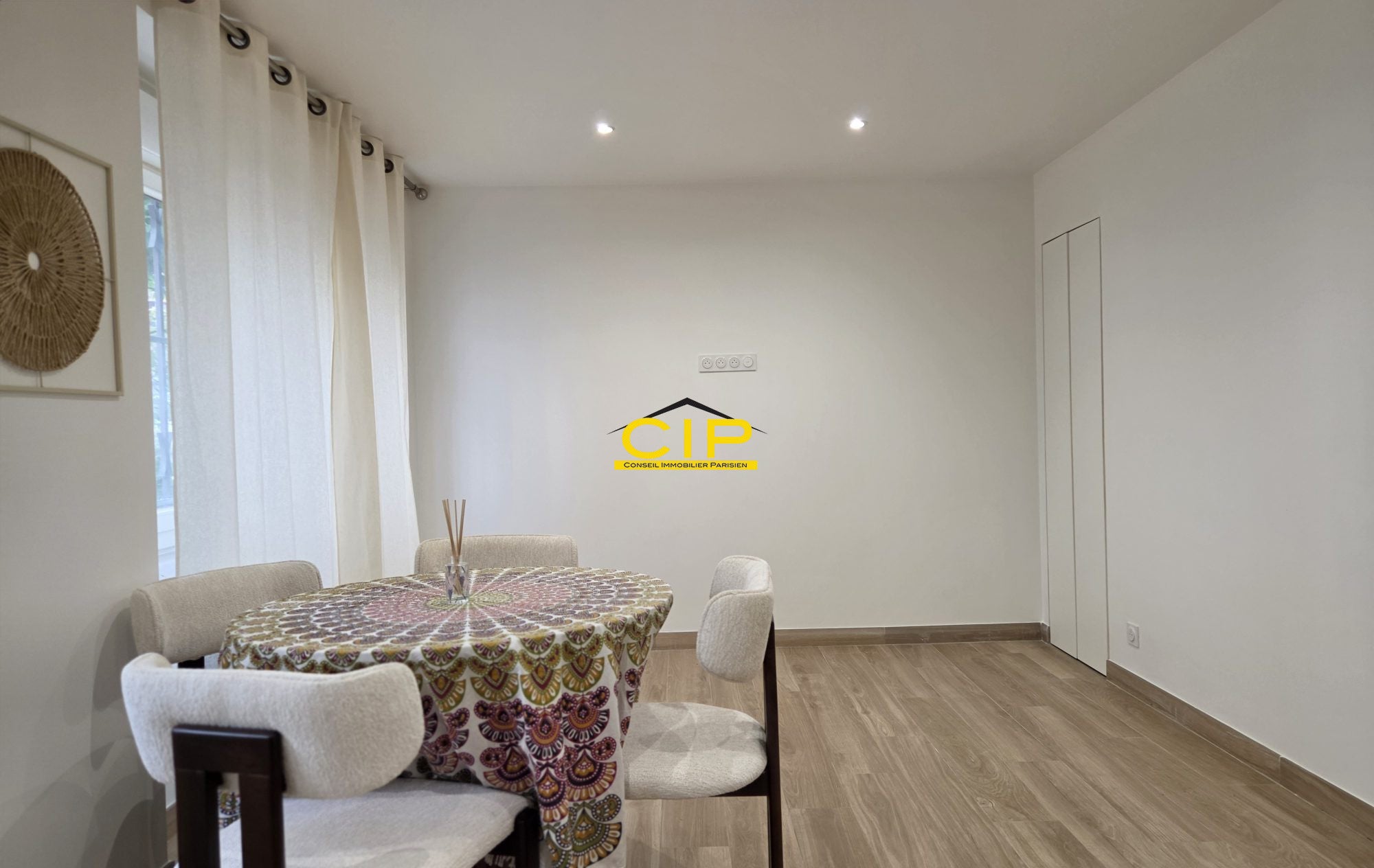 Appartement Avenue Quihou à Saint-Mandé