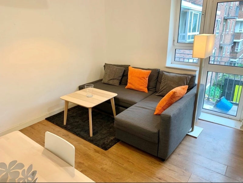 Room Haggerston Road in Greater London