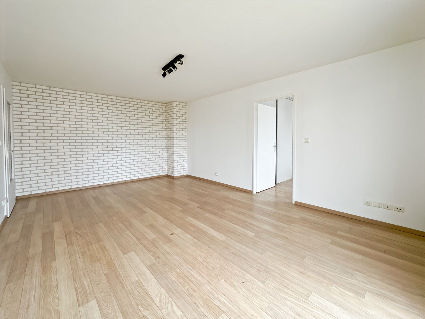 Flat Allée Antoine de Saint-Exupéry in Verneuil-sur-Seine
