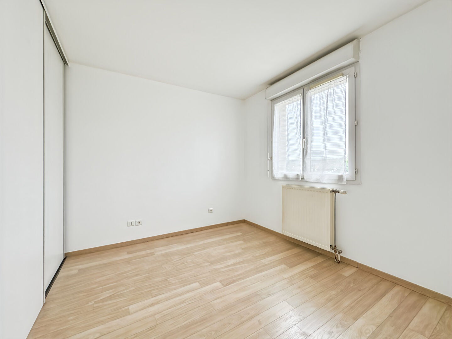 Flat Allée Antoine de Saint-Exupéry in Verneuil-sur-Seine