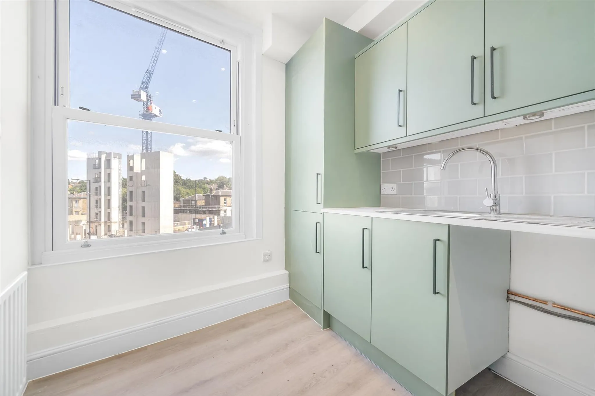 Flat Norwood Road in Greater London