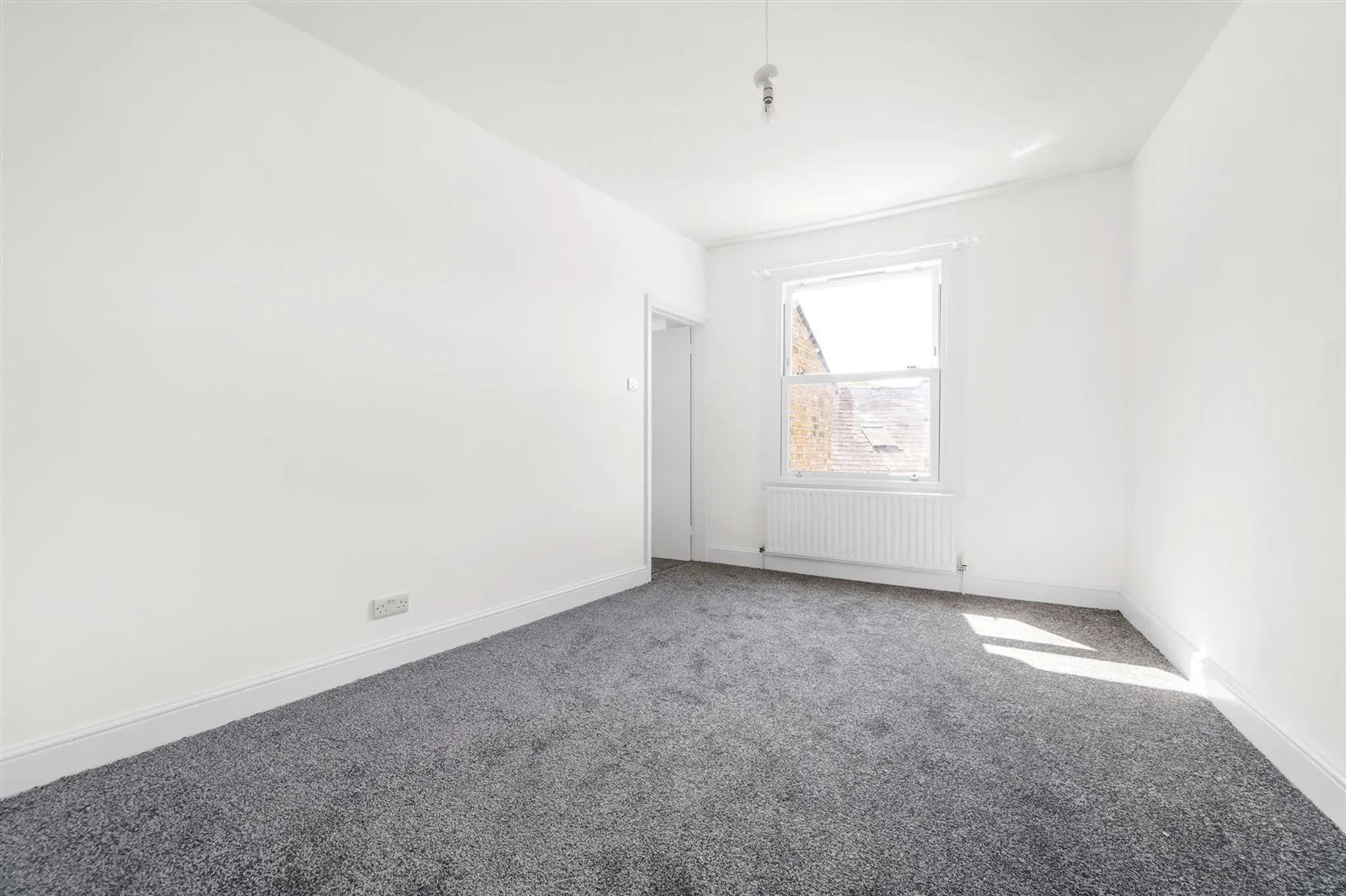 Flat Norwood Road in Greater London