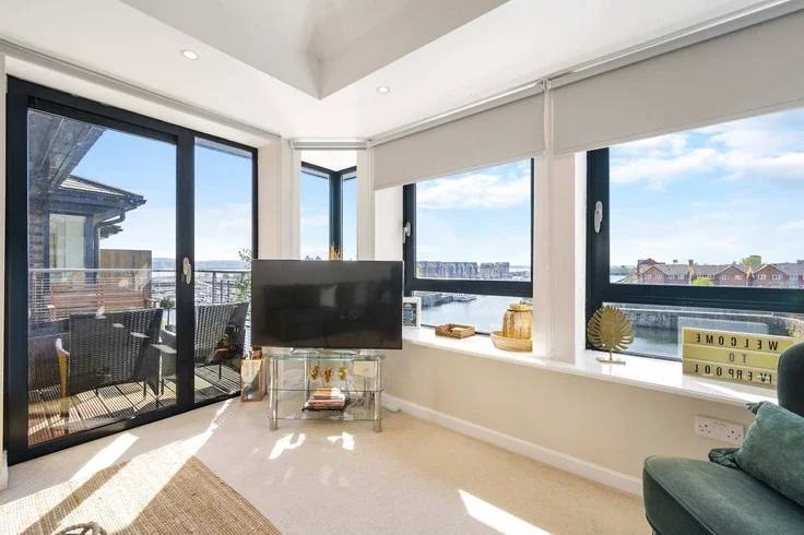 Flat Mariners Wharf in Liverpool