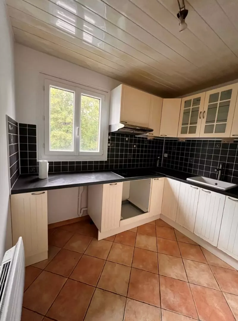 Flat Rue Aristide Briand in Pontault-Combault