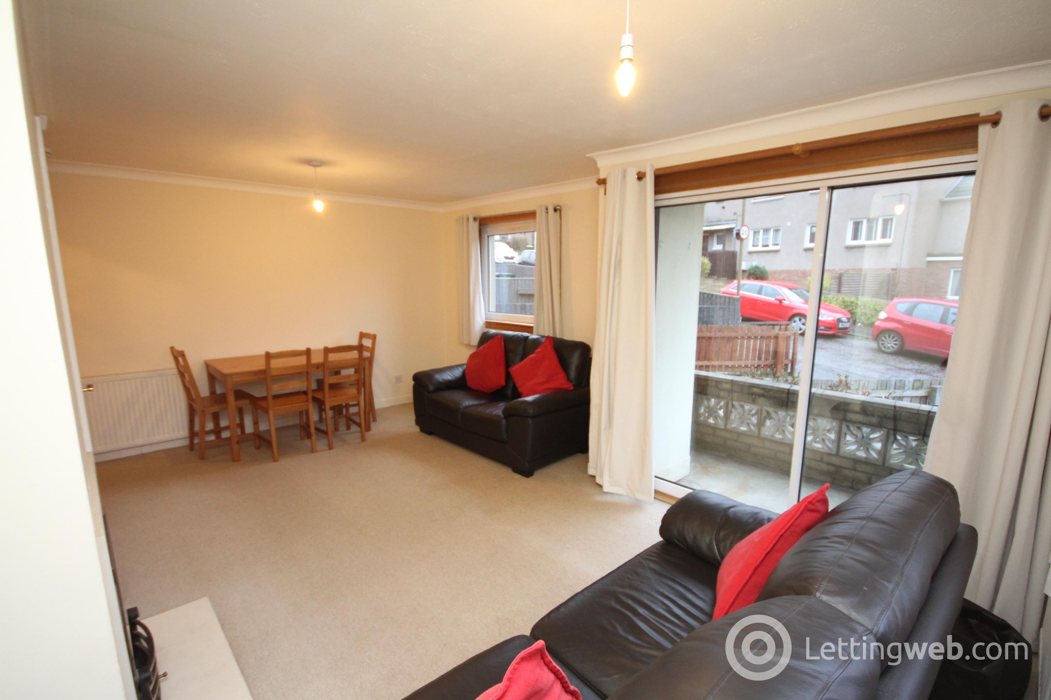 Flat Rannoch Grove in City of Edinburgh