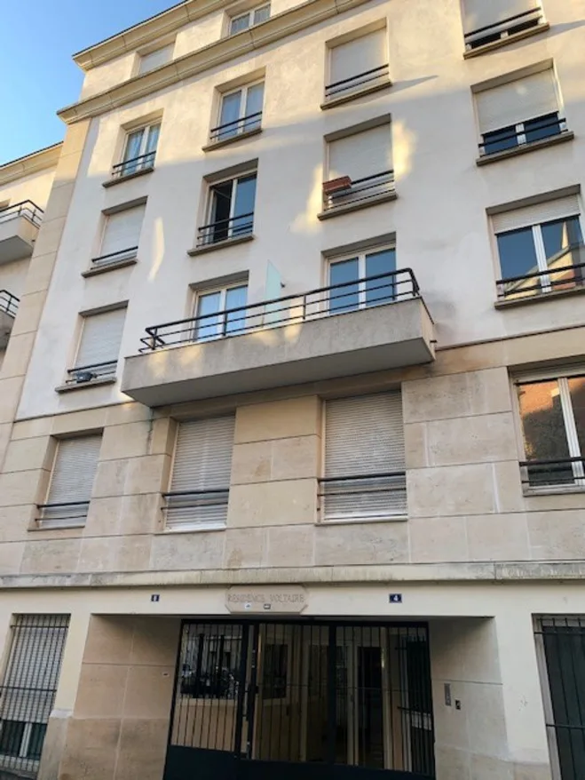 Flat Rue des Nanettes in Paris