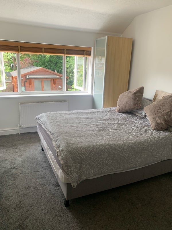 Room Addington Road in Greater London