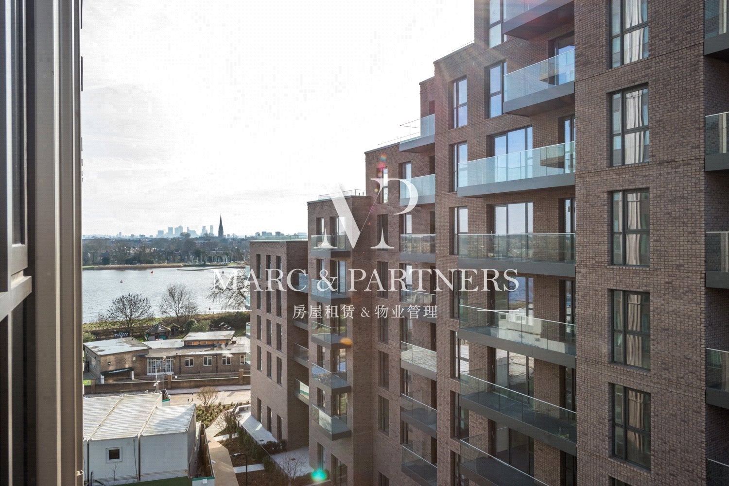 Flat Arbor Court in London