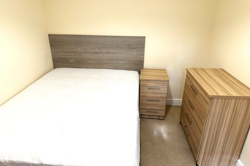 Room Aqua Place in Rugby