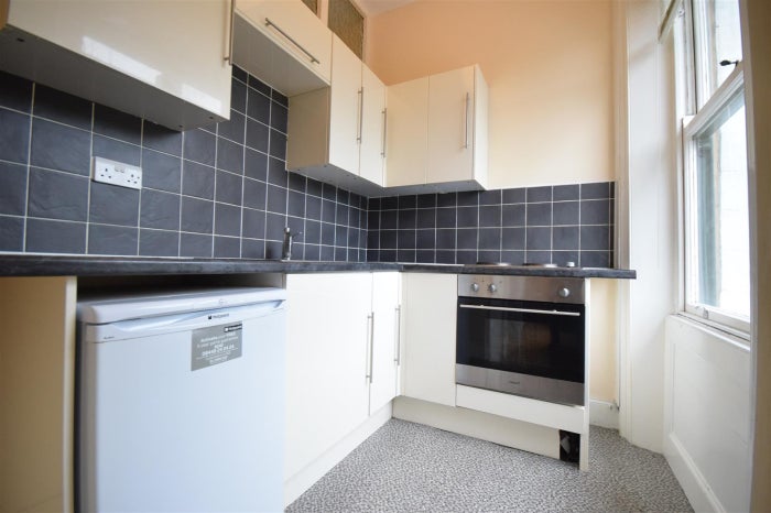 Flat Trinity Place in Calderdale