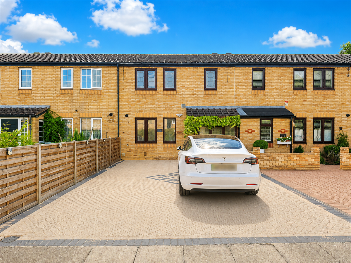 House Chapman Avenue in Milton Keynes