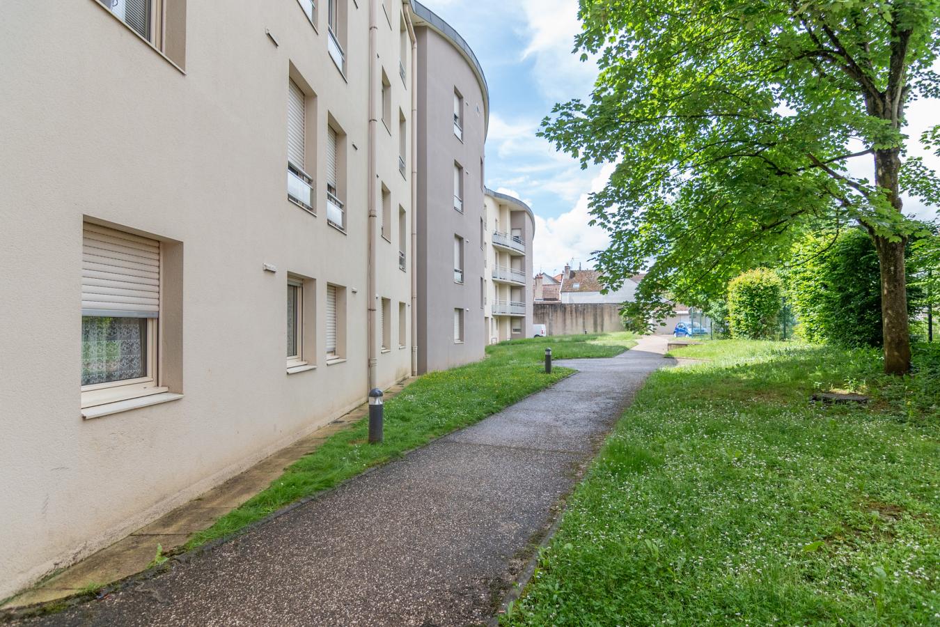 Flat Rue Faubourg Saint-Jean in Beaune