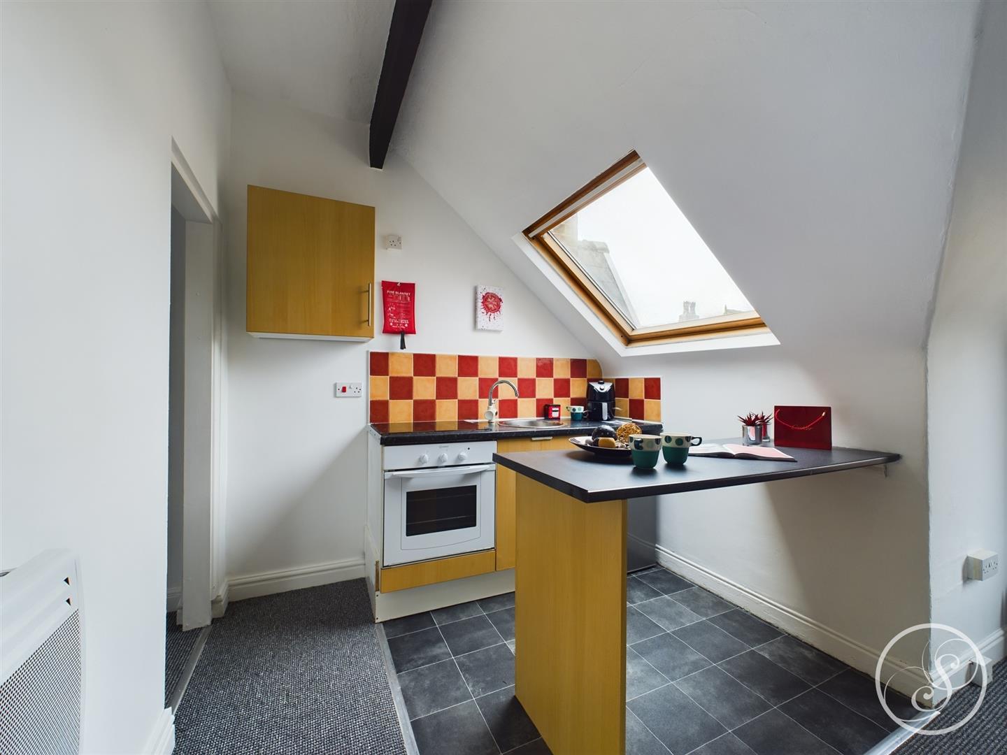 Flat Back Hillcrest View in Leeds