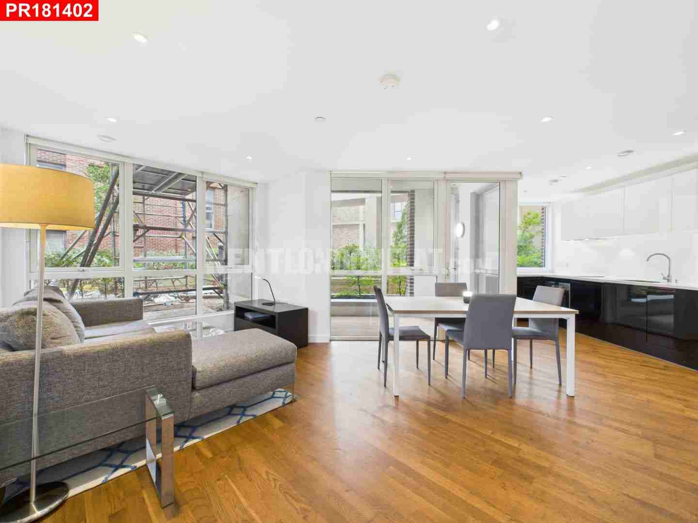 House Terry Spinks Place in Greater London