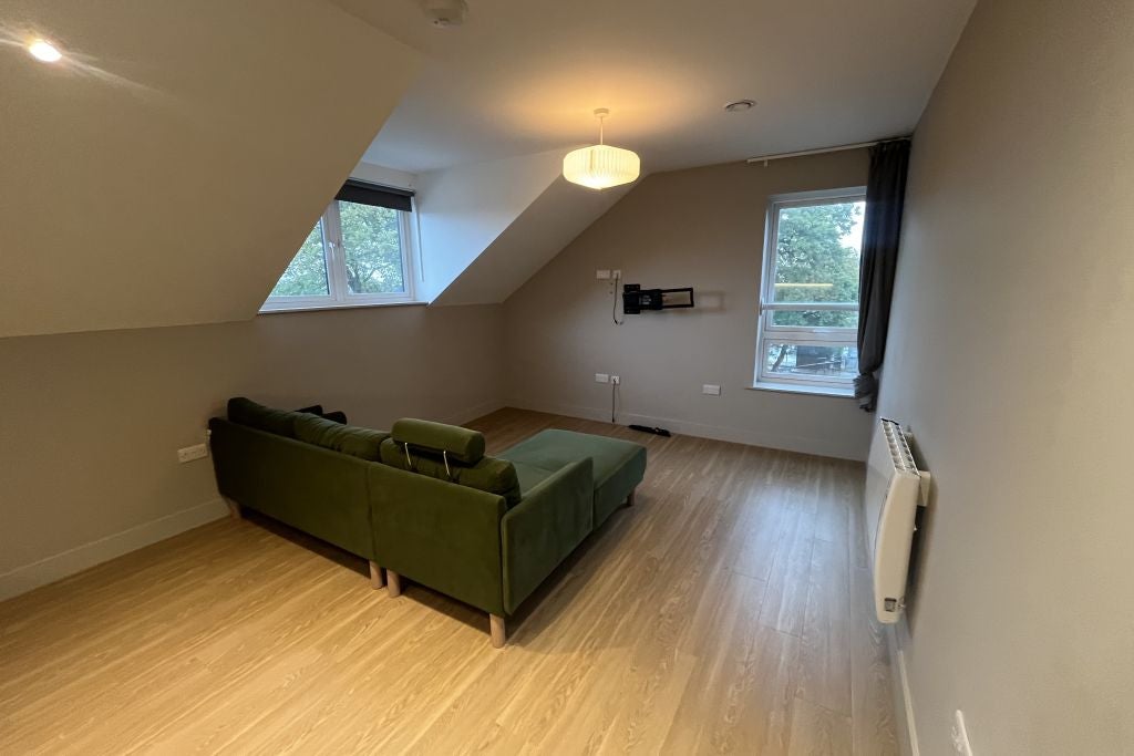 Flat Stratford Road in West Bridgford
