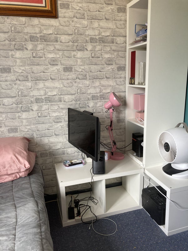 Room Lambeth Walk in Crawley