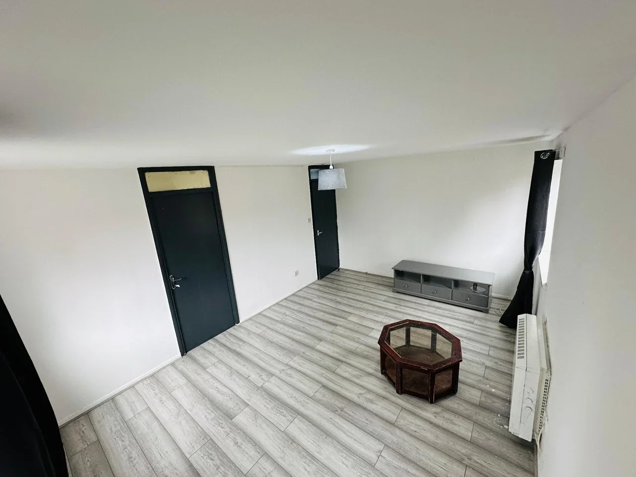 Flat Gurney Close in Greater London