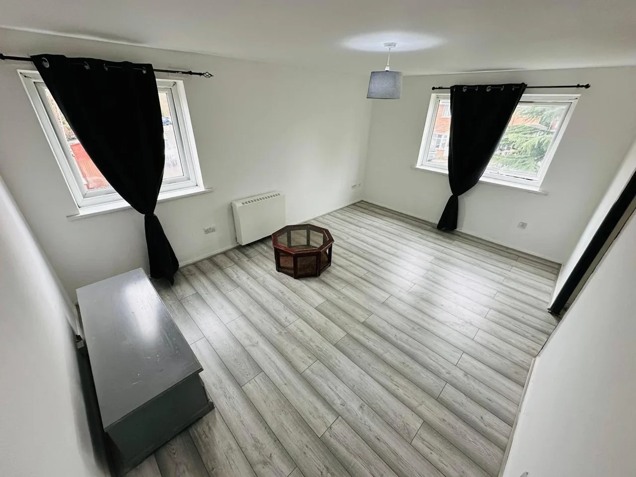 Flat Gurney Close in Greater London