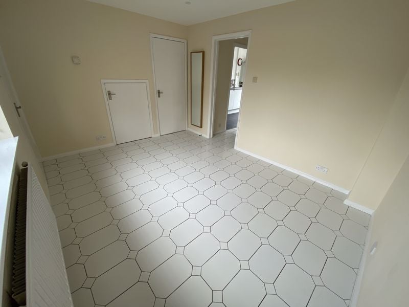 Flat Palmers Leaze in Bristol