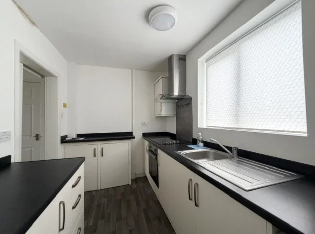Flat Brookhouse Gardens in Blackburn