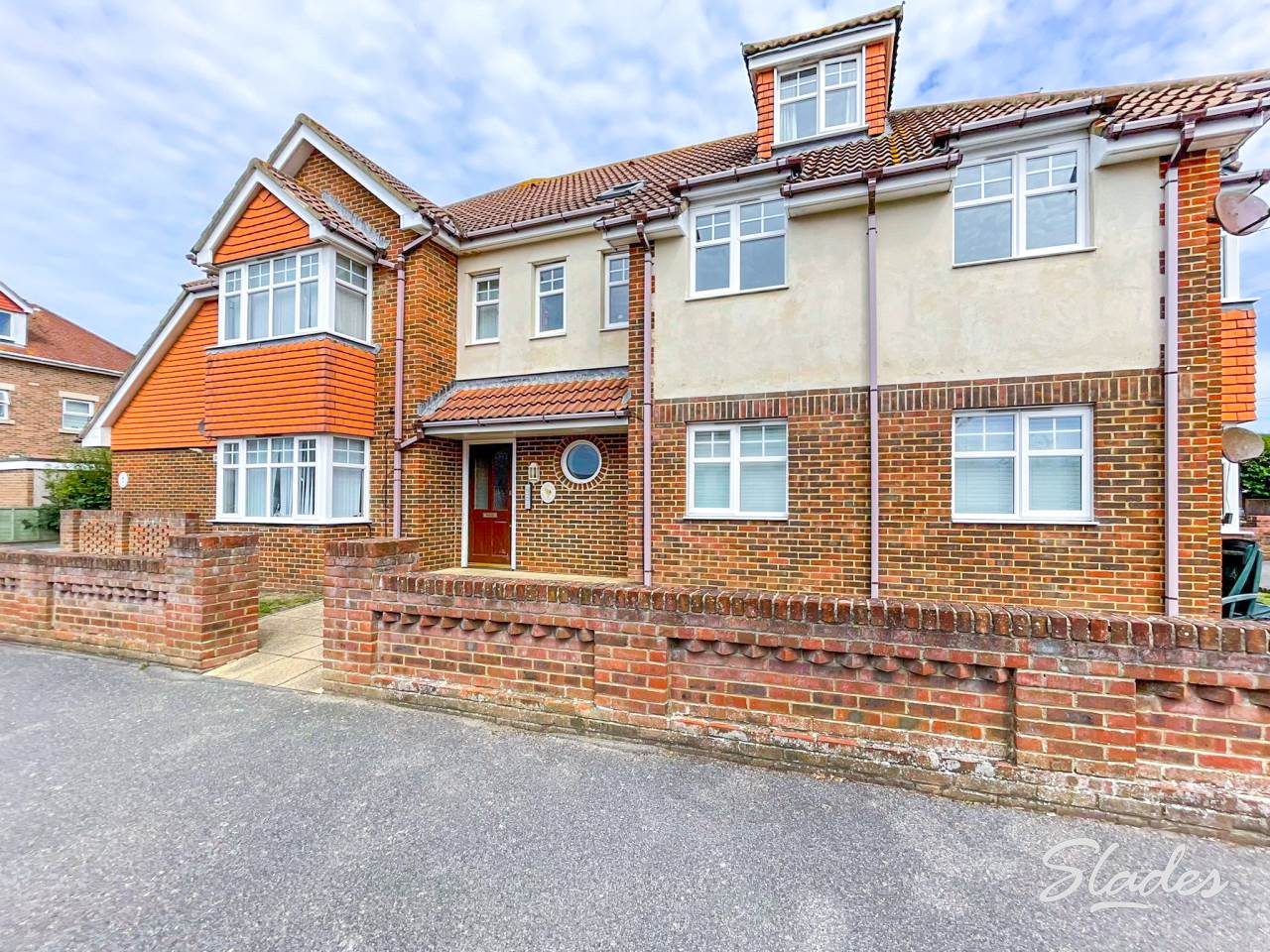 Flat Pinecliffe Avenue in Bournemouth