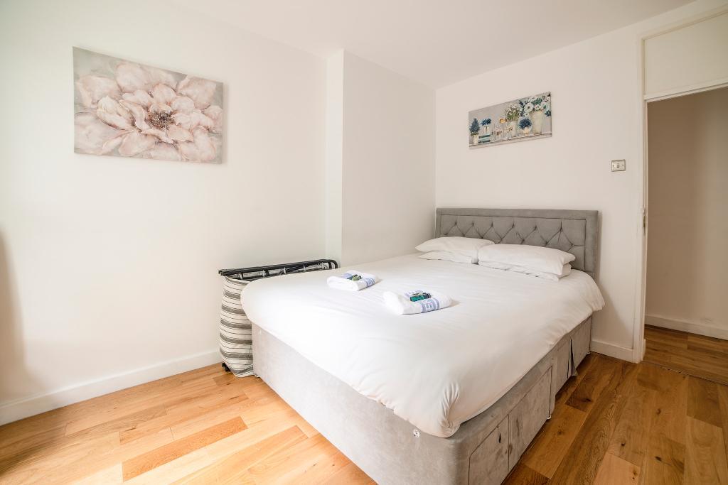 Flat Westbourne Grove in City of Westminster