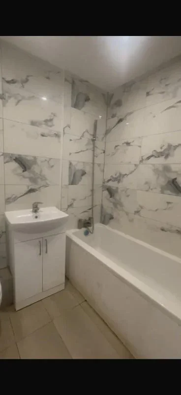 Room Chobham Road in Greater London