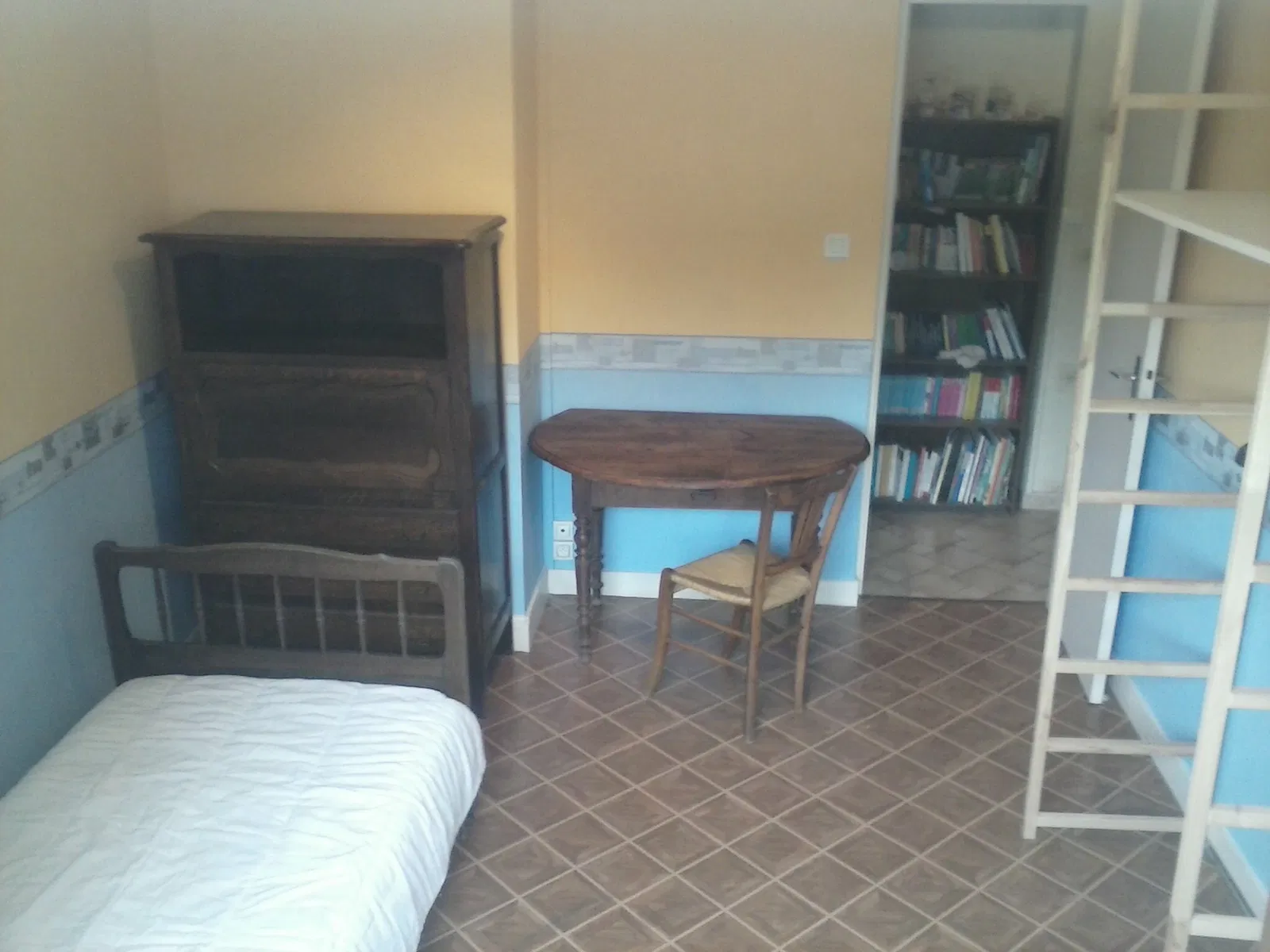 Chambre Rue du Fort à Viriat