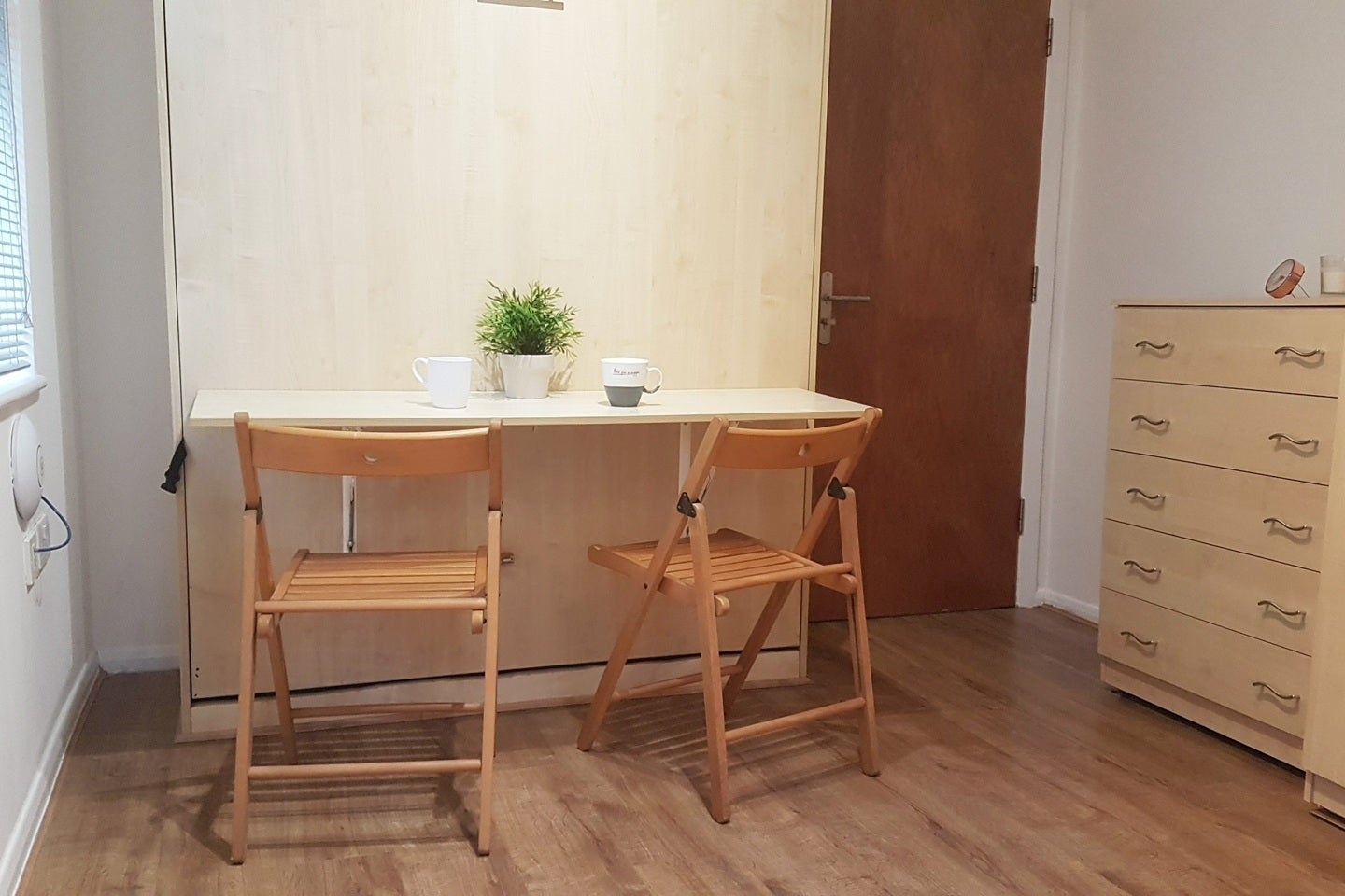 Flat Rufford Street in Greater London