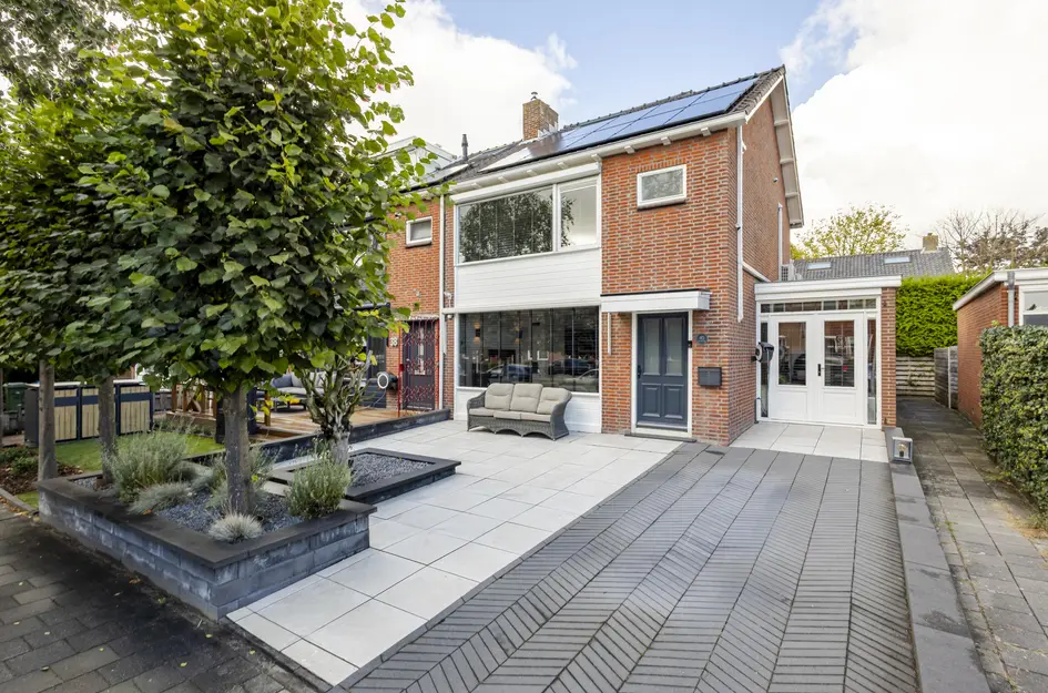 Huis Cort van der Lindenlaan 40 in Sliedrecht