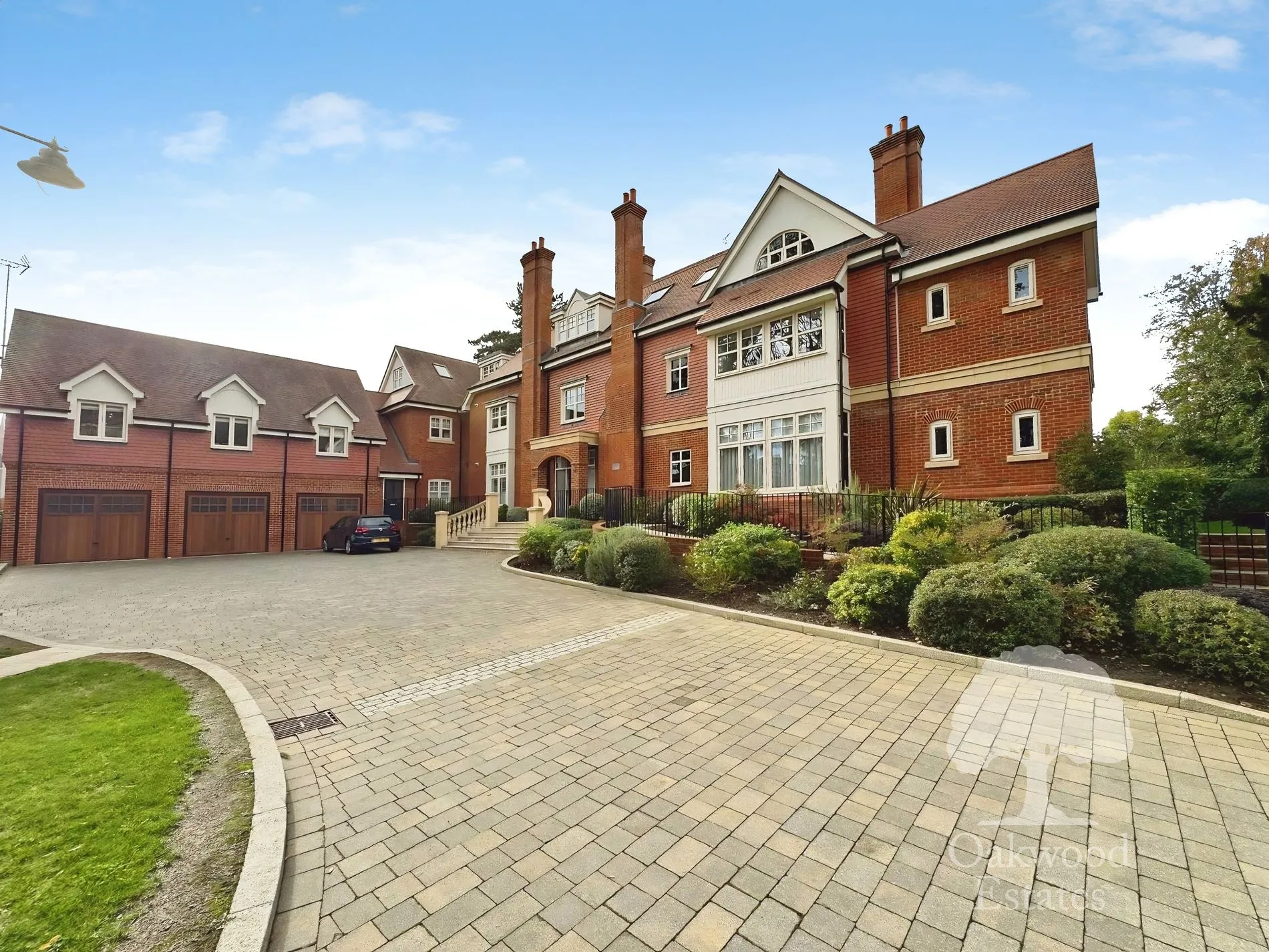 Flat Mill Lane in Taplow