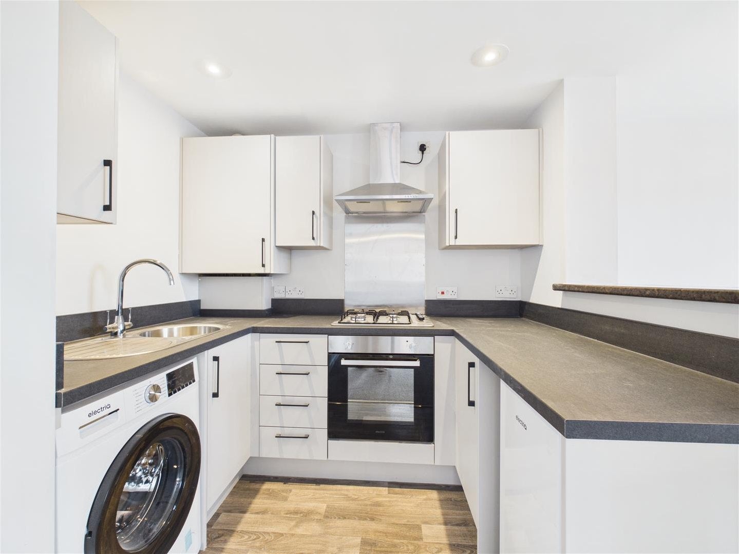Flat Peterlee Place in Derby