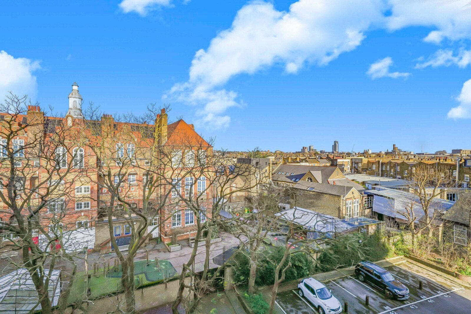 Flat Hurlock Street in Greater London