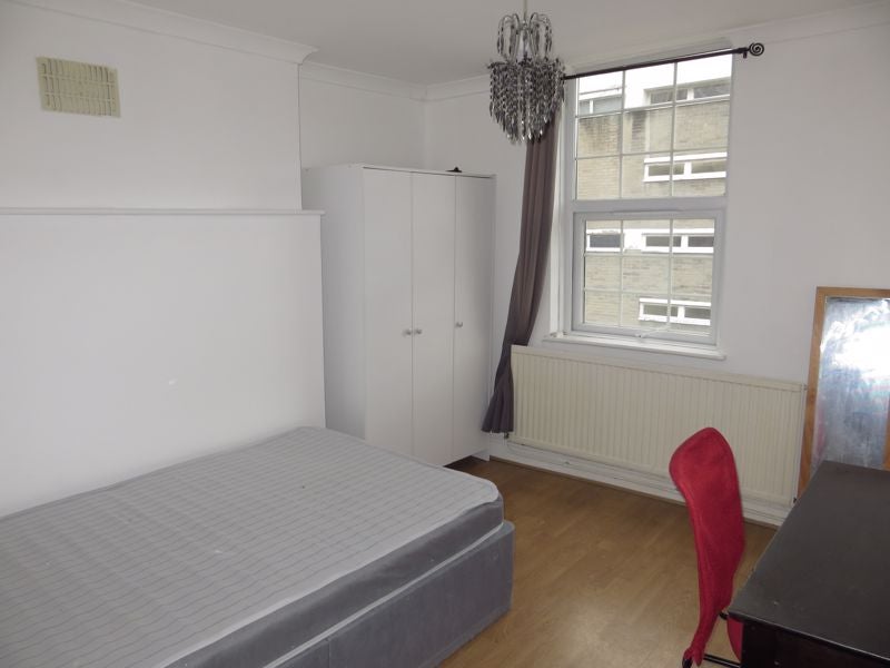 Flat St Mark Street in Greater London