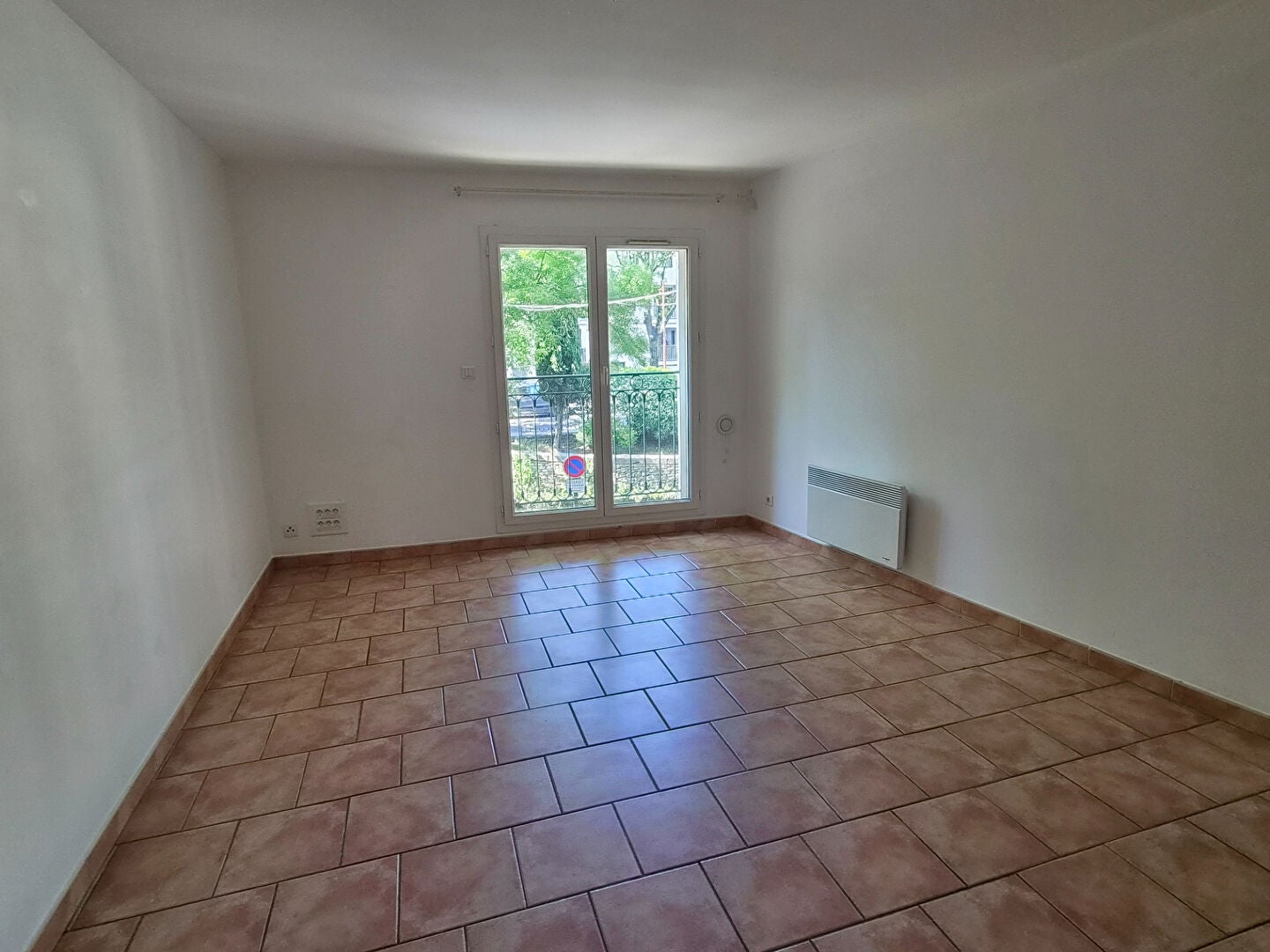 Flat Cours René Char in L'Isle-sur-la-Sorgue