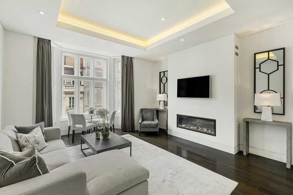 Flat Duke Street in City of Westminster