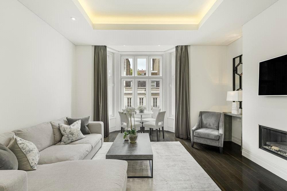 Flat Duke Street in City of Westminster
