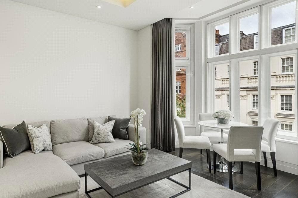 Flat Duke Street in City of Westminster