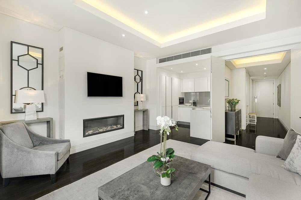Flat Duke Street in City of Westminster
