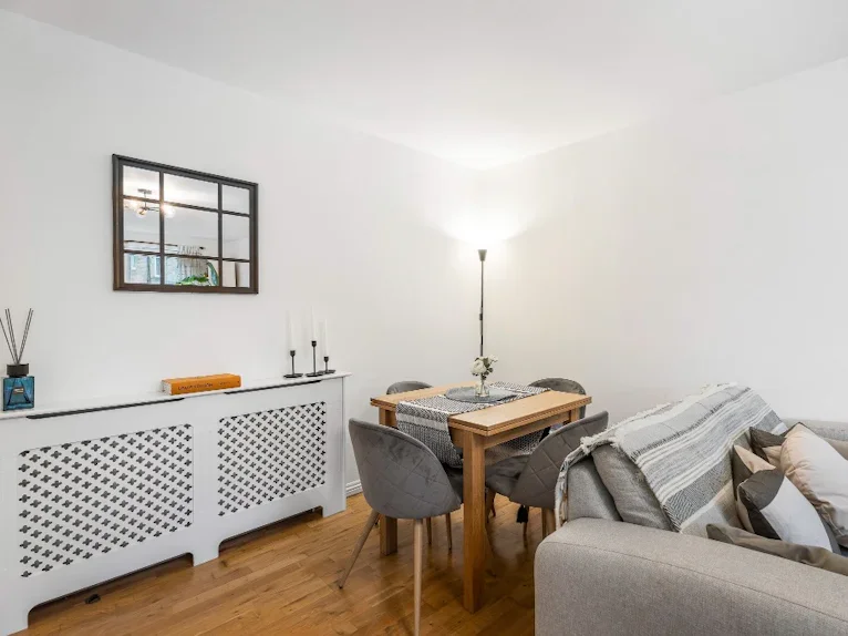 Flat Sinclair Place in City of Edinburgh