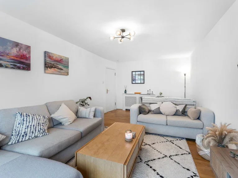 Flat Sinclair Place in City of Edinburgh