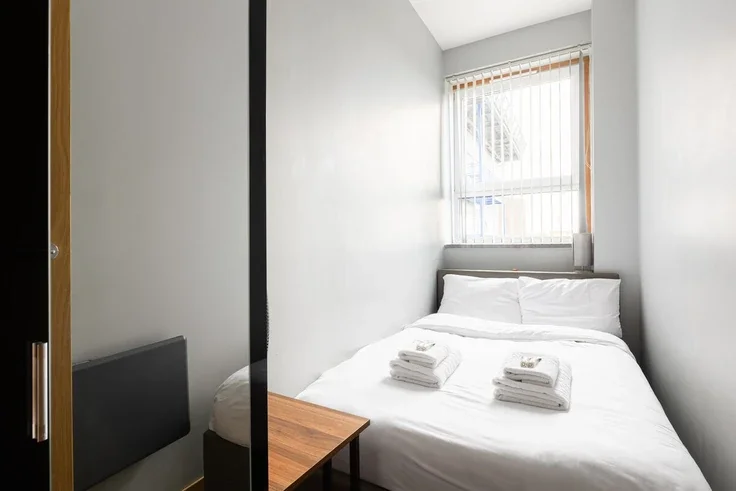 Flat Calderwood Street in Greater London