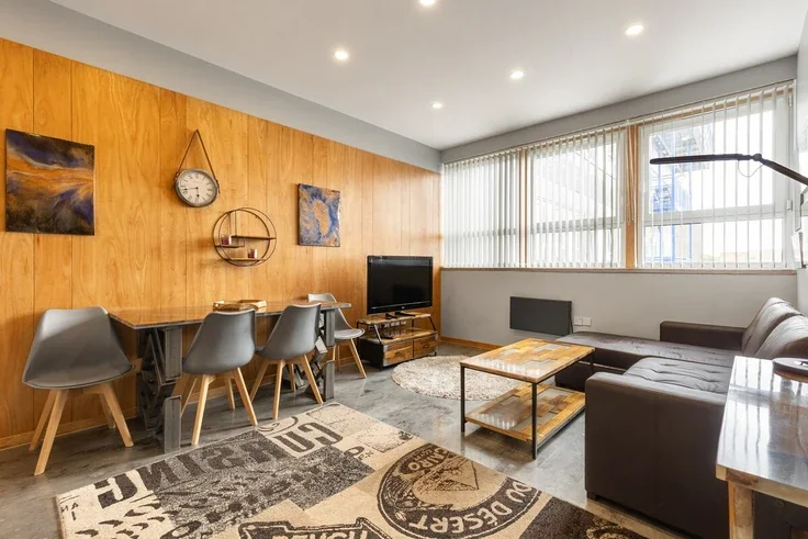 Flat Calderwood Street in Greater London