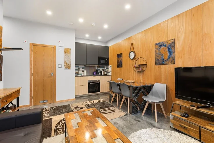 Flat Calderwood Street in Greater London