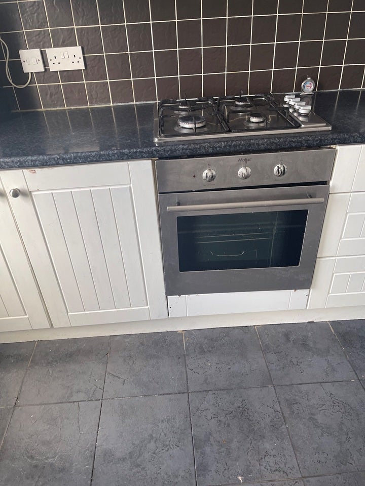 Flat Cobden Road in Greater London
